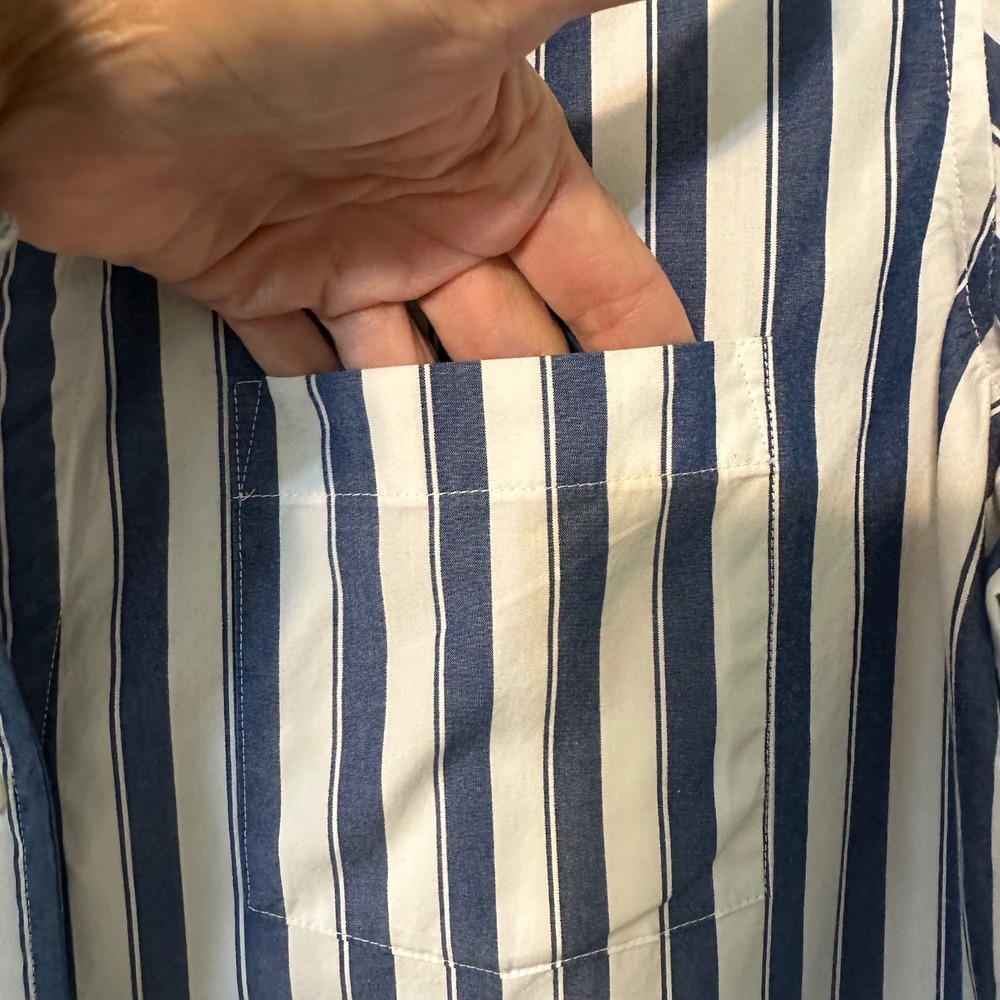 GAP Women's Blue White Stripe Perfect Shirt Superfine Poplin Button Down Top‎ L - Picture 4 of 9